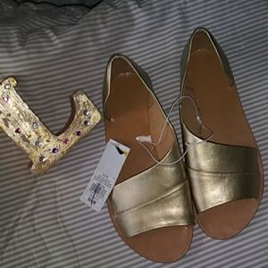 Universal thread sandal